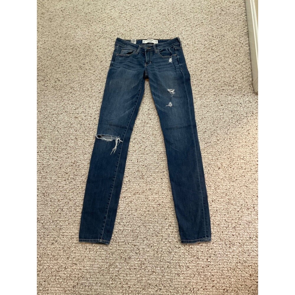 abercrombie and fitch distressed skinny jeans